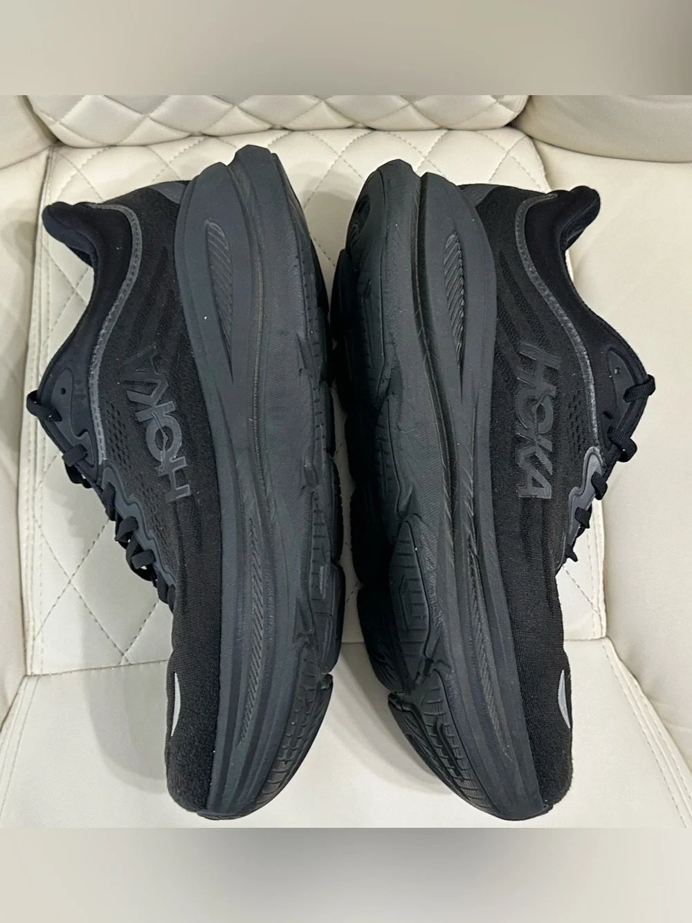 HOKA Bondi 9 running shoes triple black size 12 4E extra wide